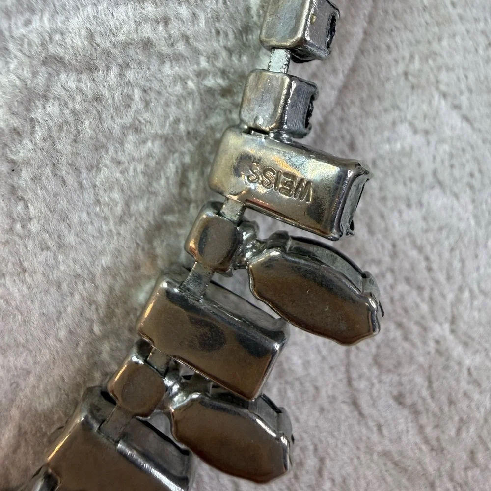 Weiss Signed Vintage Black Onyx Necklace - Picture 5 of 5